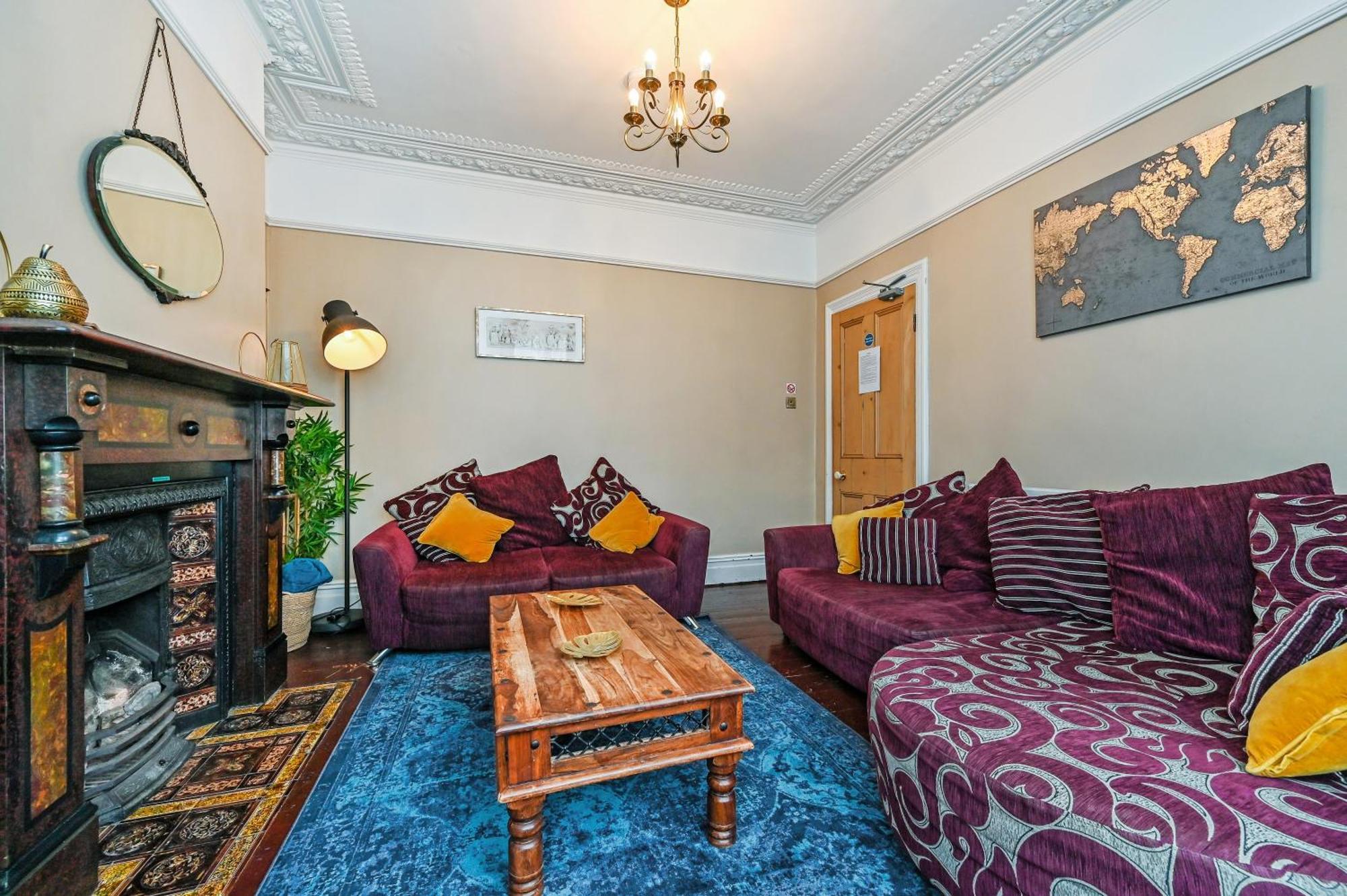 Beautiful Townhouse, Great Location - Pet Friendly Villa คาร์ดิฟฟ์ ภายนอก รูปภาพ